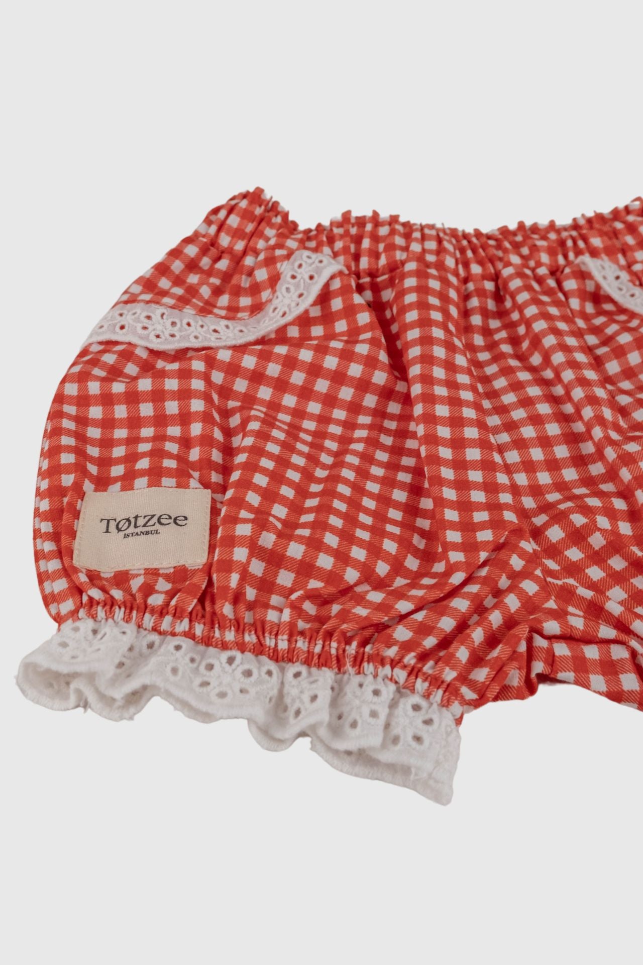 Broderie Anglaise Trim Shorts Mini Plaid Red & White