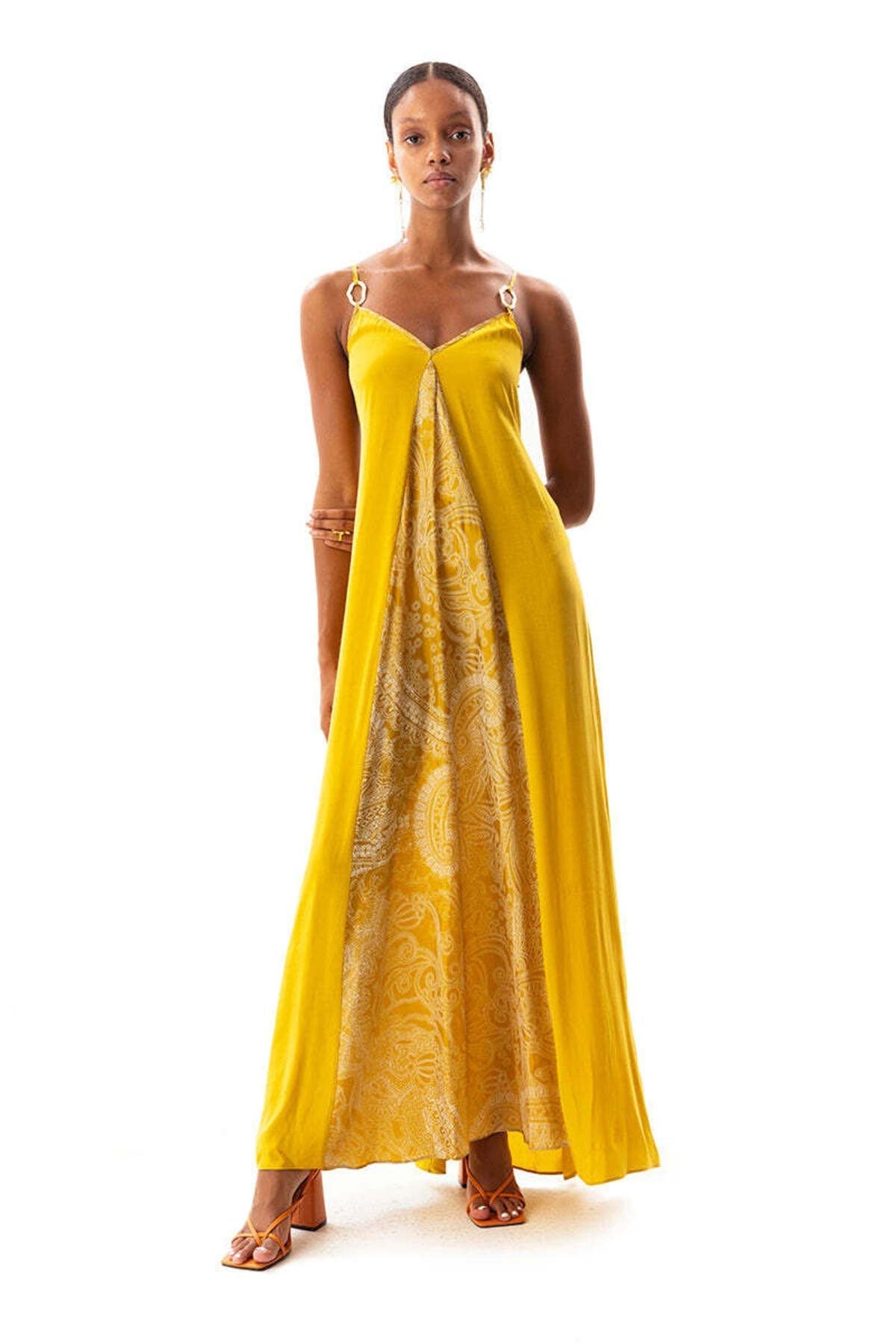 Johona V Neck Maxi Dress